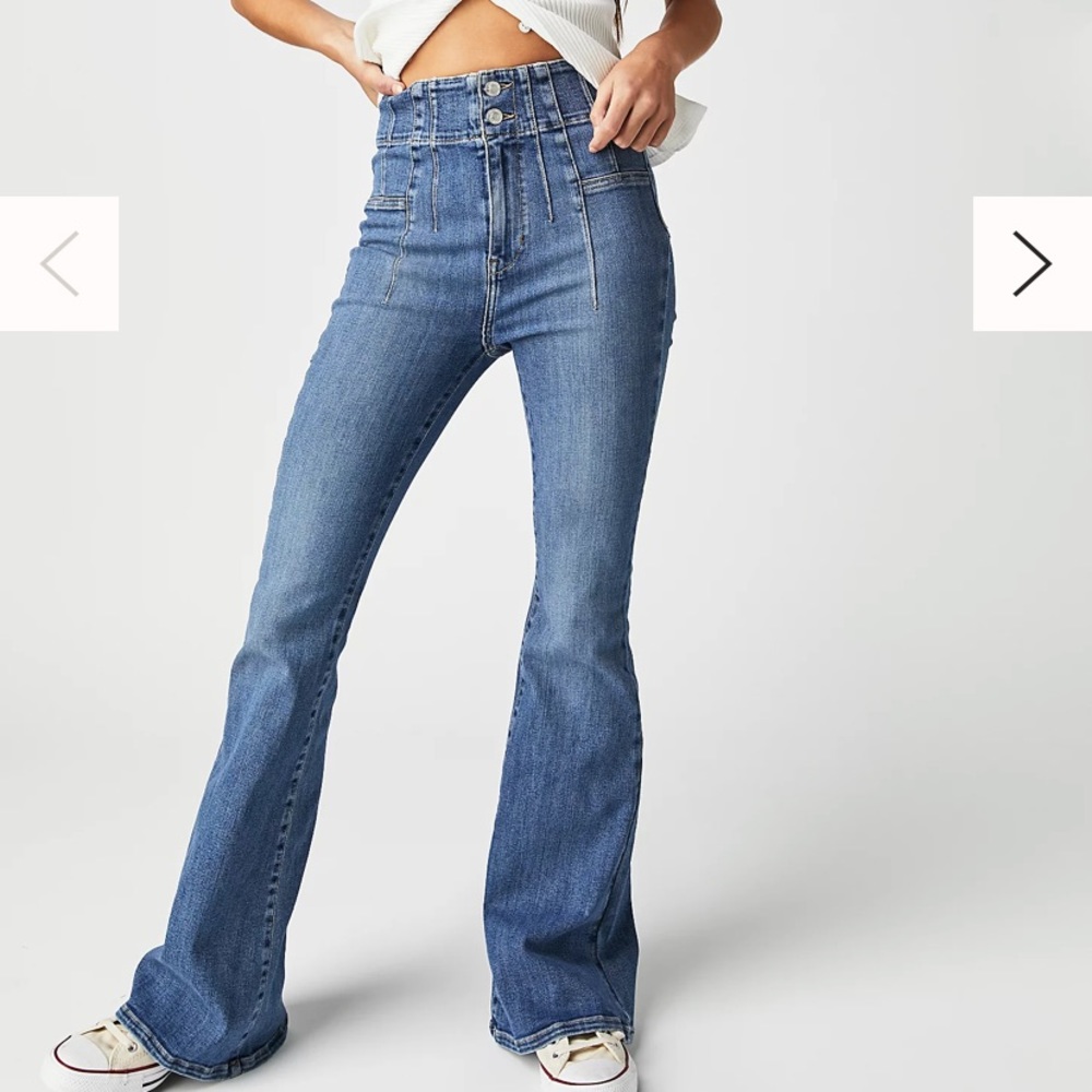 We the free Jayde High Rise Flare Leg Jean size 27 in sunburst blue